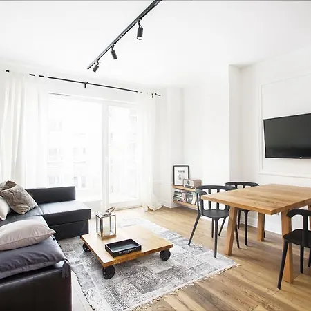 August Apartment Gdynia