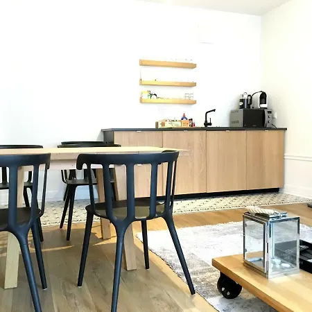 August Apartment Gdynia